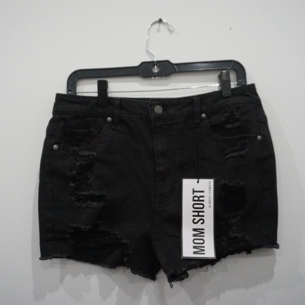 Almost Famous Mom Short - Distressed
